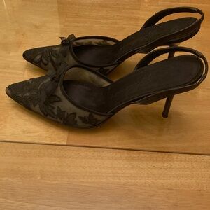 Elegant Black Lace Beverly Feldman Women's Shoes